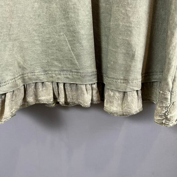 NWT Alter’d State Vetiver Green Tunic Short Sleeve Top Size Medium - Picture 8 of 8